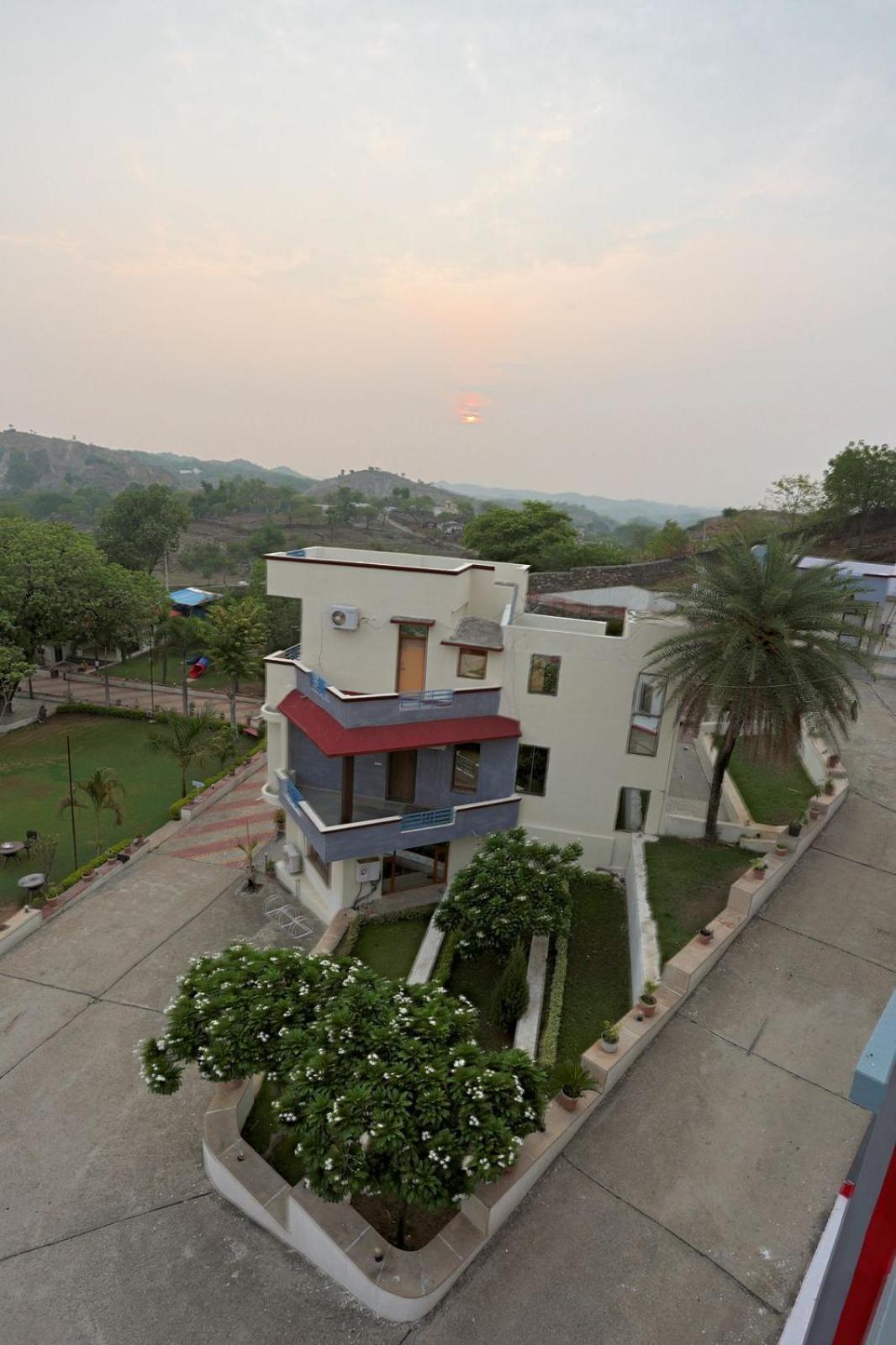 Meera Valley Resort By Nexottel Udaipur Exterior photo